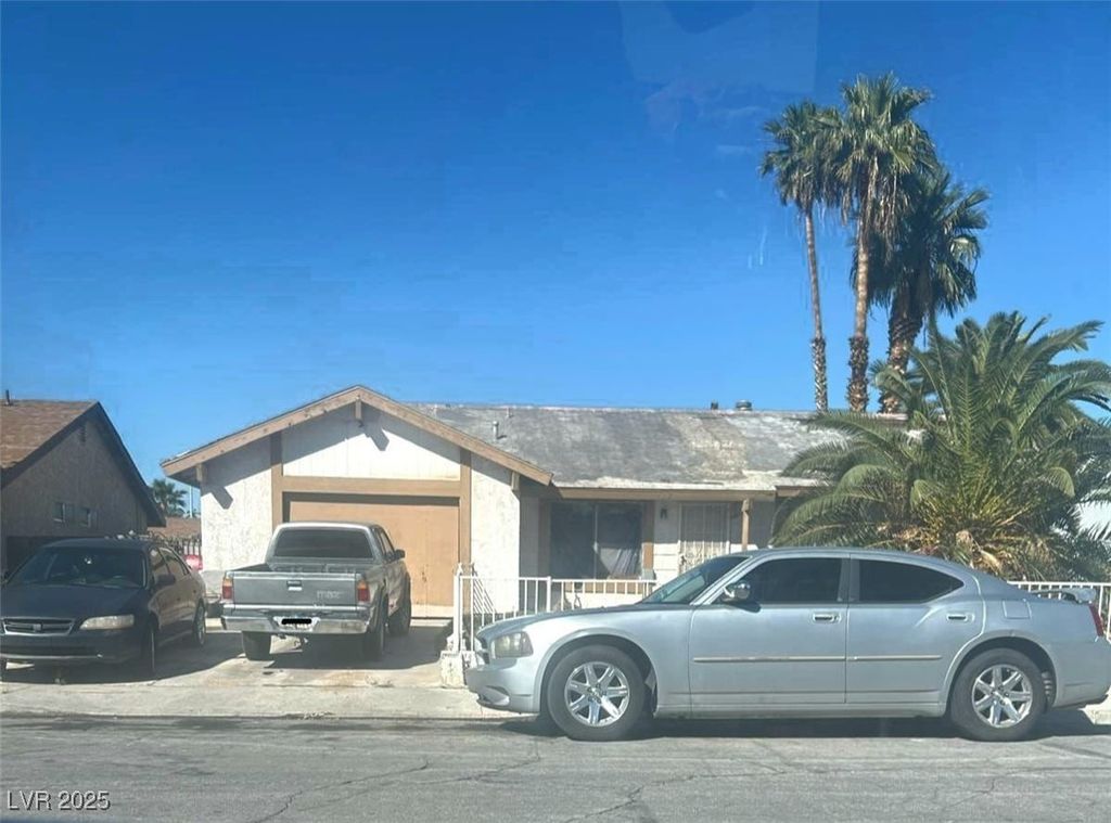 132 Hillsway Drive, Las Vegas, NV 89110