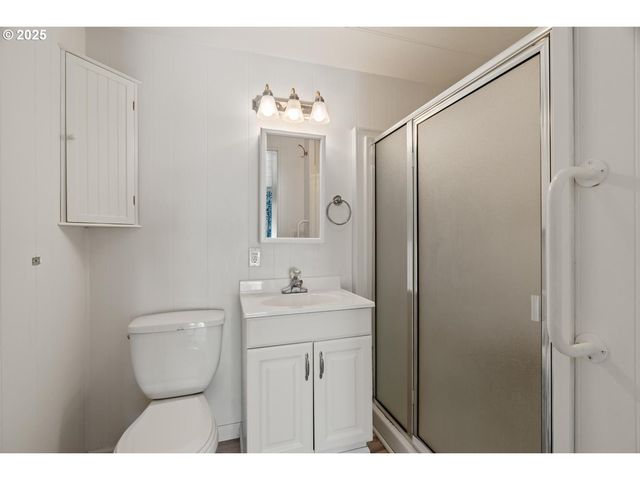 17003 Sw ELDORADO Dr, Portland, OR 97224