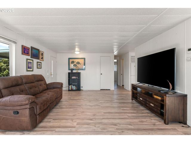 17003 Sw ELDORADO Dr, Portland, OR 97224