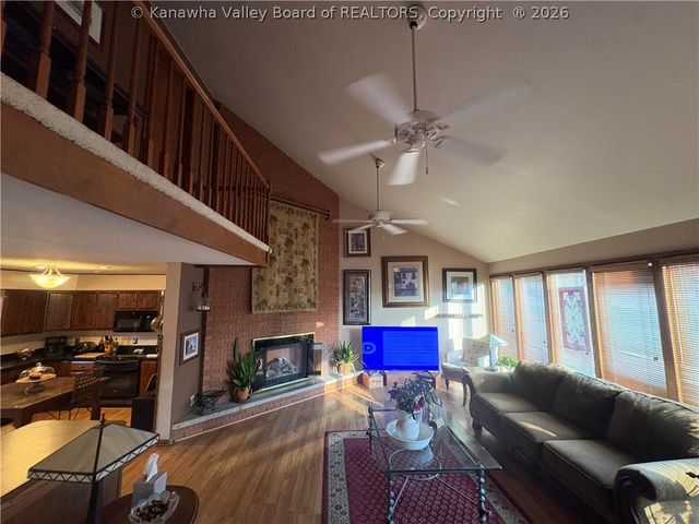 101 Castle Drive, Charleston, WV 25313