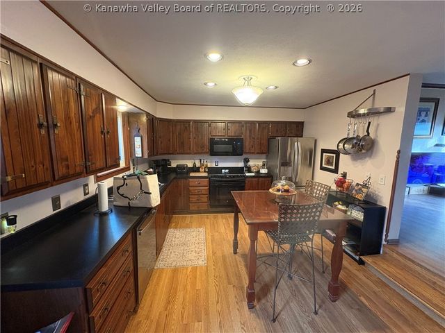 101 Castle Drive, Charleston, WV 25313