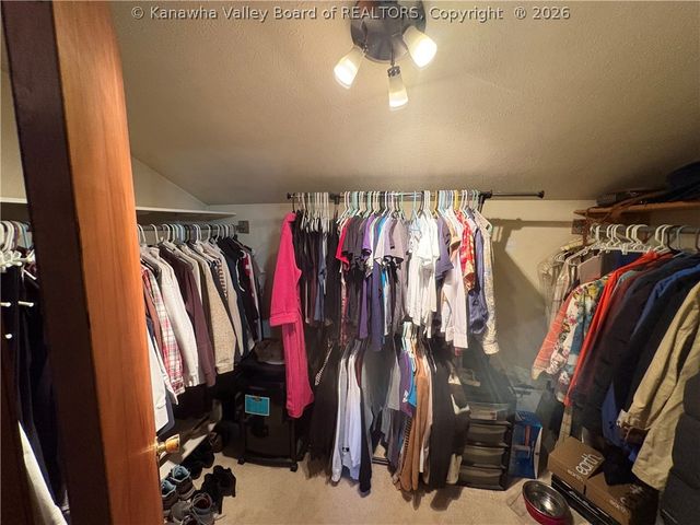 101 Castle Drive, Charleston, WV 25313