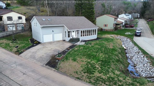 101 Castle Drive, Charleston, WV 25313