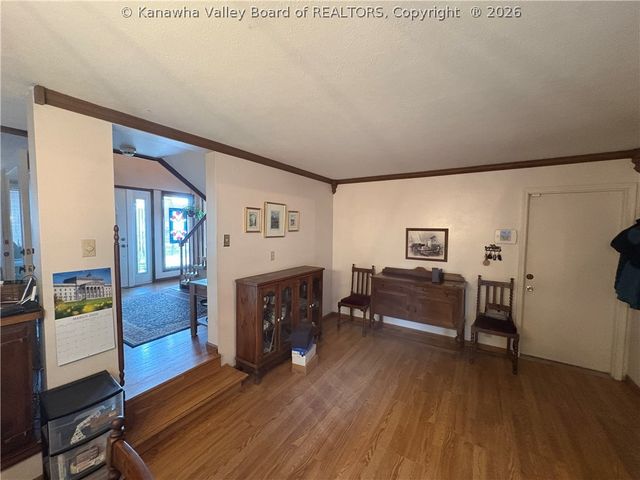 101 Castle Drive, Charleston, WV 25313