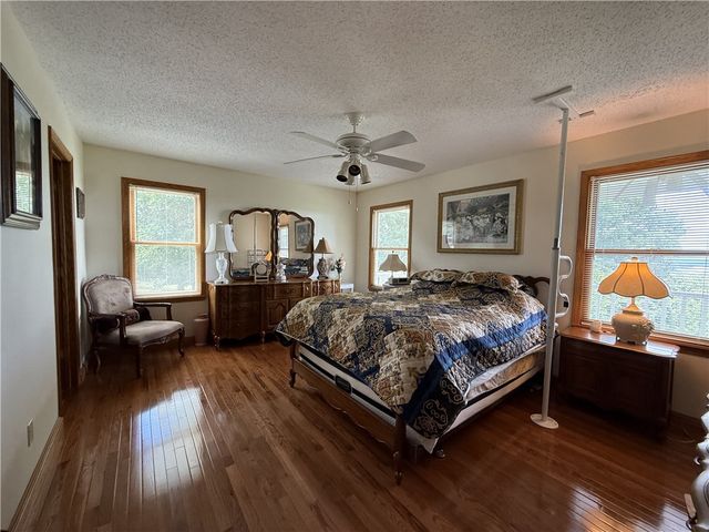 400 MC 2032, Yellville, AR 72687