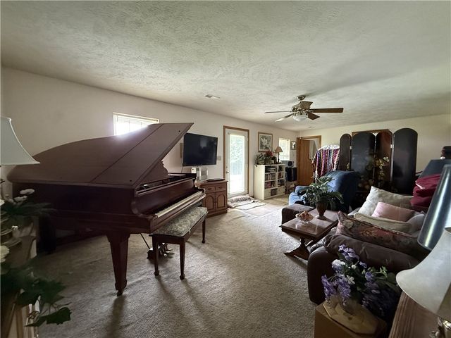 400 MC 2032, Yellville, AR 72687