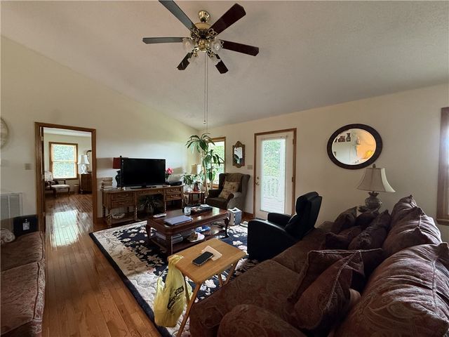 400 MC 2032, Yellville, AR 72687