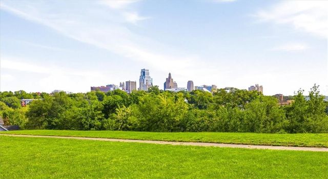 1216 W 20th Terrace, Kansas City, MO 64108