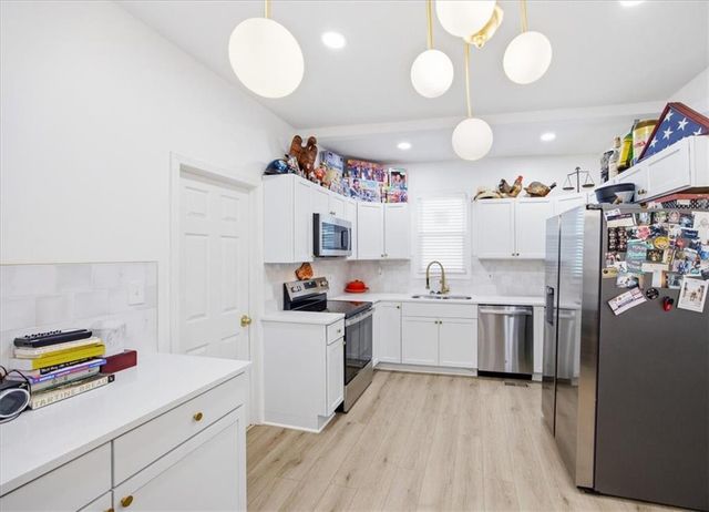 1216 W 20th Terrace, Kansas City, MO 64108