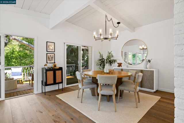 8 Westwood Court, Orinda, CA 94563