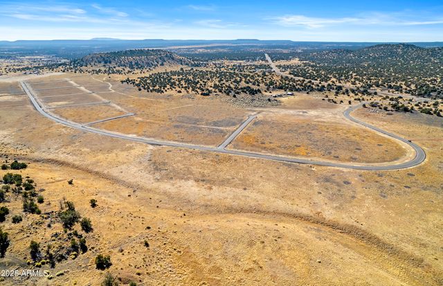 6026 MEADOWS Lane, Flagstaff, AZ 86004