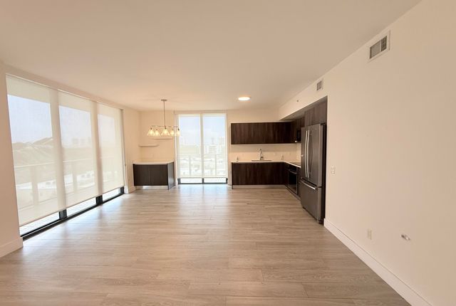 2960 NE 207TH Street 710, Aventura, FL 33180