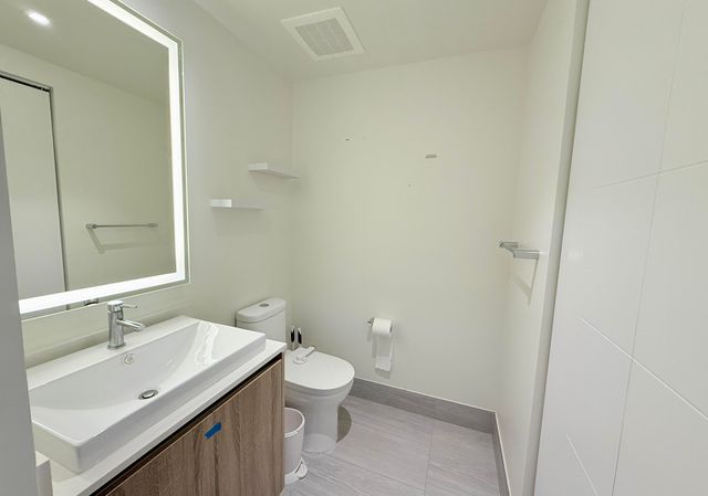 2960 NE 207TH Street 710, Aventura, FL 33180