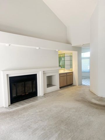 8700 Canyon Run Road NE, Albuquerque, NM 87111