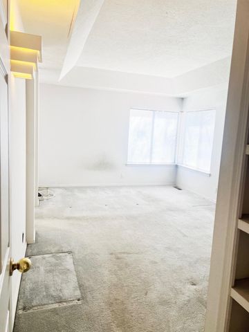 8700 Canyon Run Road NE, Albuquerque, NM 87111