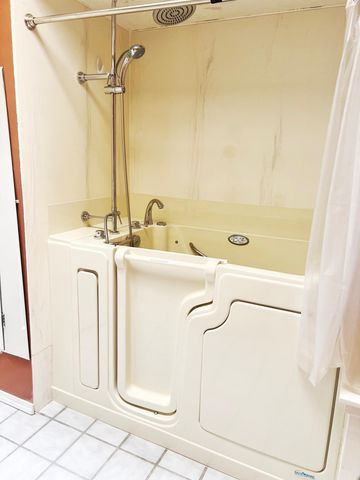 8700 Canyon Run Road NE, Albuquerque, NM 87111