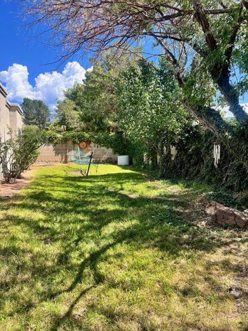 8700 Canyon Run Road NE, Albuquerque, NM 87111