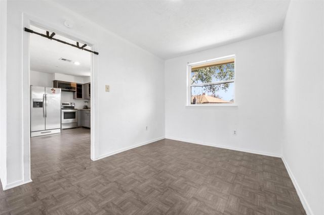 8611 Amblewood Drive, Houston, TX 77099