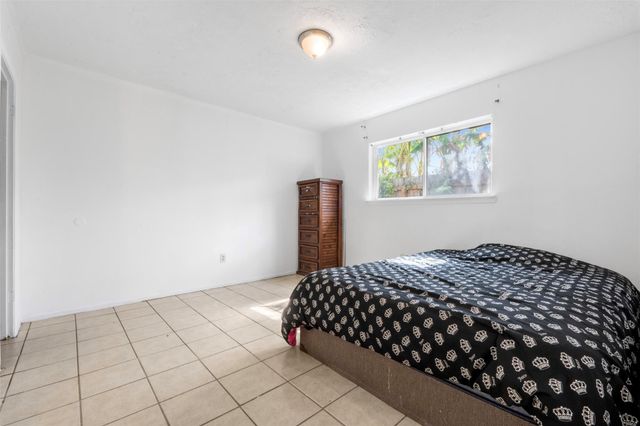 8611 Amblewood Drive, Houston, TX 77099