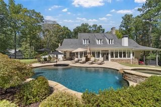 110 Manor Ridge Drive, Woodstock, GA 30188