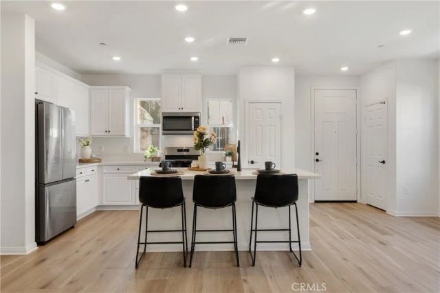 4215 E Carmel Privado, Ontario, CA 91761