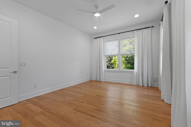 1903 TORREGROSSA CT, Mclean, VA 22101