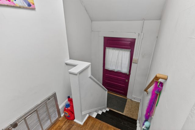 317 20th Street 319, Ames, IA 50010