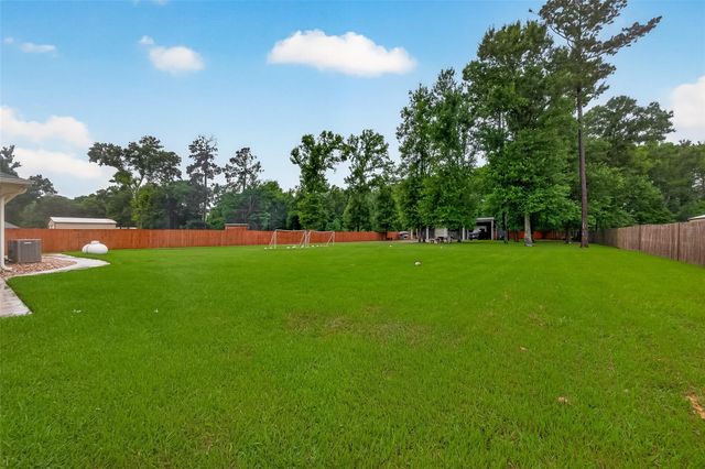 17110 S Mesa Drive, Splendora, TX 77372