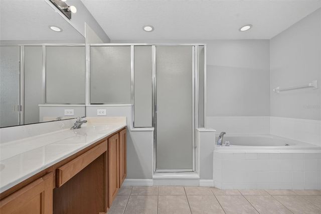 9931 HERON POINTE DRIVE, Orlando, FL 32832