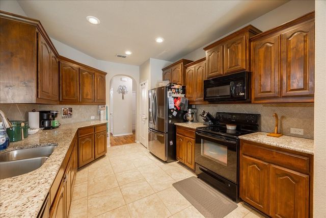 4521 Green River Drive, Denton, TX 76208