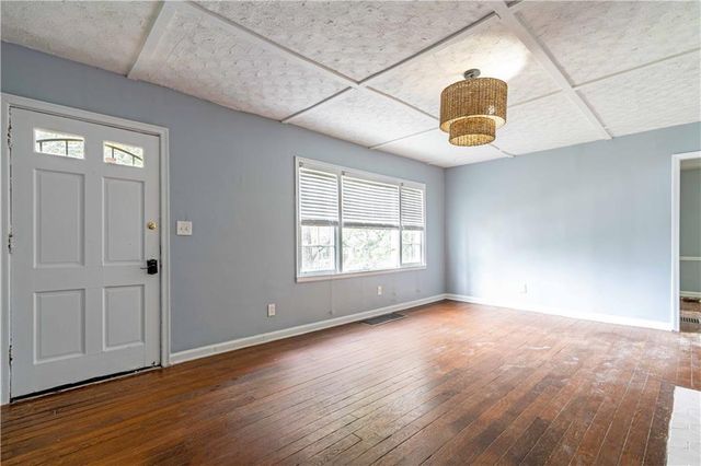 716 Stokeswood SE, Atlanta, GA 30316