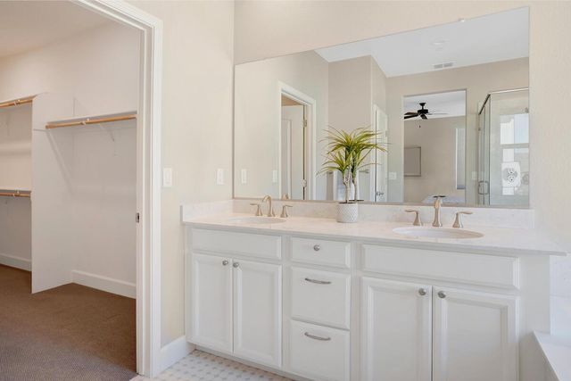 1673 Vine St, Davis, CA 95616