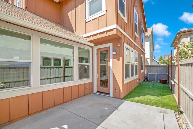 1673 Vine St, Davis, CA 95616