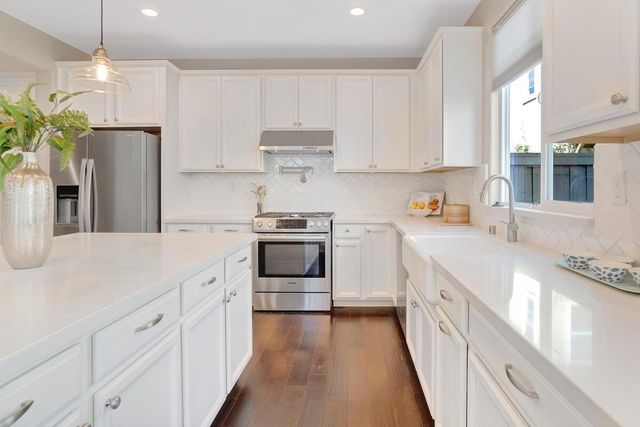 1673 Vine St, Davis, CA 95616