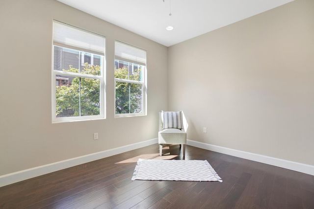 1673 Vine St, Davis, CA 95616