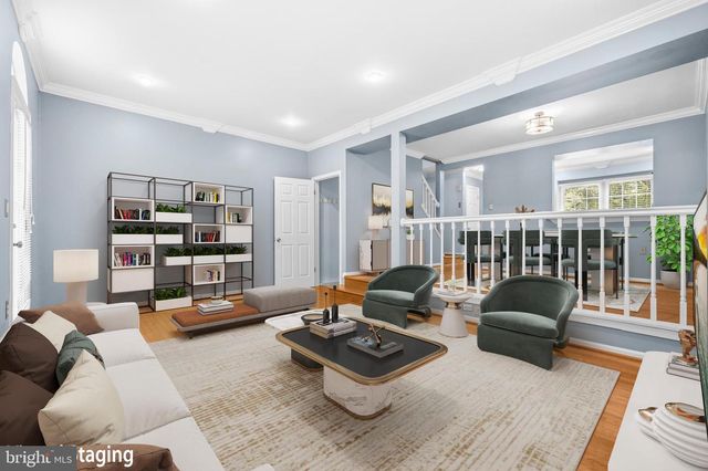 6645 MEDINAH LN, Alexandria, VA 22312