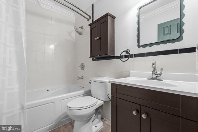 6645 MEDINAH LN, Alexandria, VA 22312