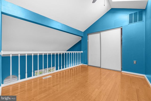 6645 MEDINAH LN, Alexandria, VA 22312