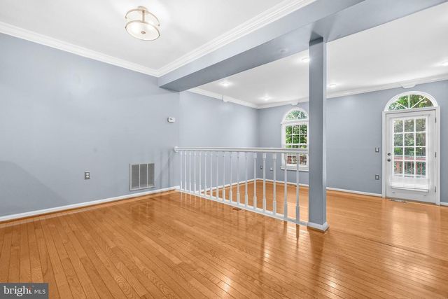 6645 MEDINAH LN, Alexandria, VA 22312