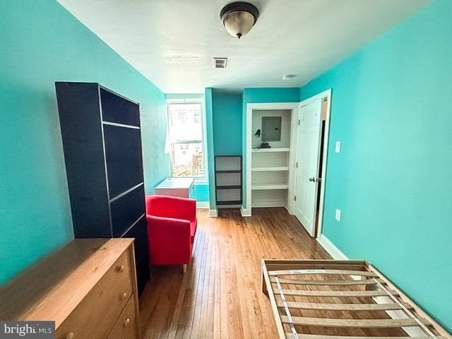 3330 BRANDYWINE ST, Philadelphia, PA 19104