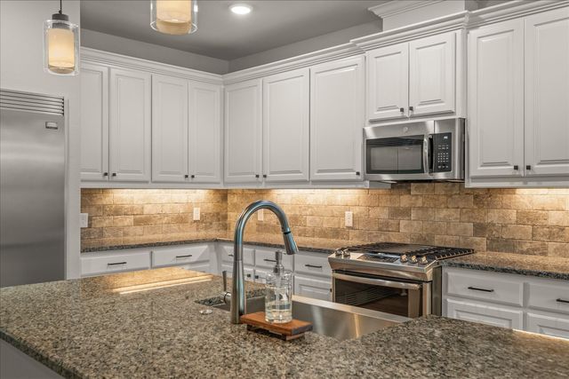 3827 Fawn Meadow Trail, Denison, TX 75020