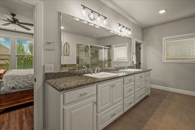 3827 Fawn Meadow Trail, Denison, TX 75020
