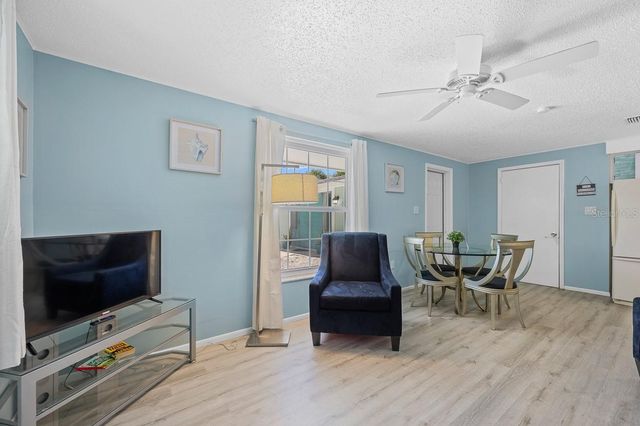 4055 BAY OAKS CIRCLE, Englewood, FL 34223