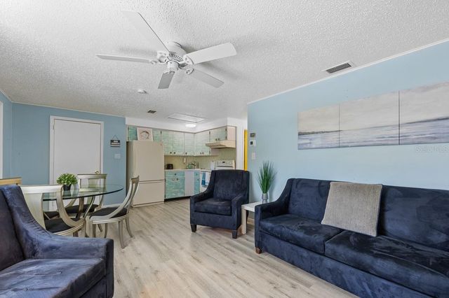 4055 BAY OAKS CIRCLE, Englewood, FL 34223