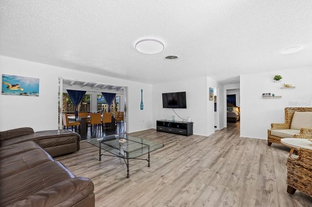 4055 BAY OAKS CIRCLE, Englewood, FL 34223