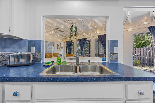 4055 BAY OAKS CIRCLE, Englewood, FL 34223