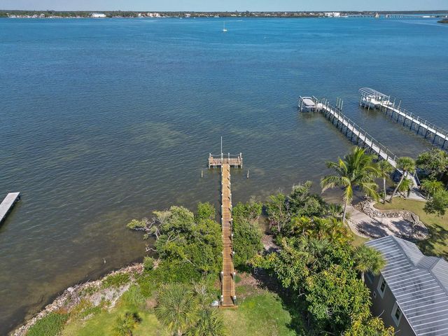 4055 BAY OAKS CIRCLE, Englewood, FL 34223