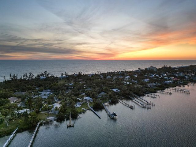 4055 BAY OAKS CIRCLE, Englewood, FL 34223