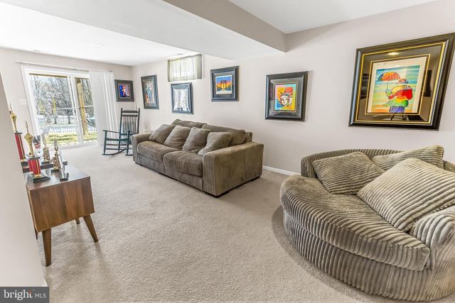 317 FONTANA CIR, Martinsburg, WV 25403