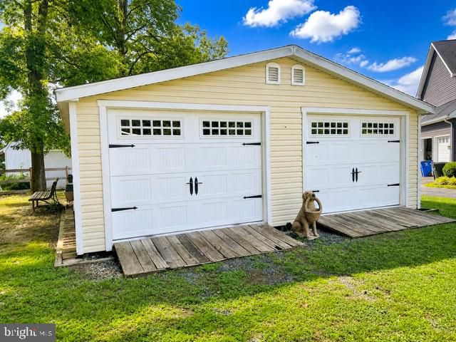 10695 HARDING RD, Laurel, MD 20723